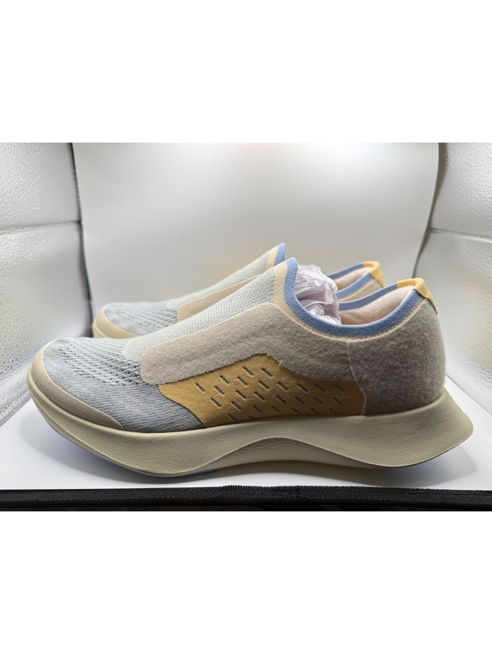 Allbirds Tree Dasher Reverse Relay men’s 11 in Beige Hush